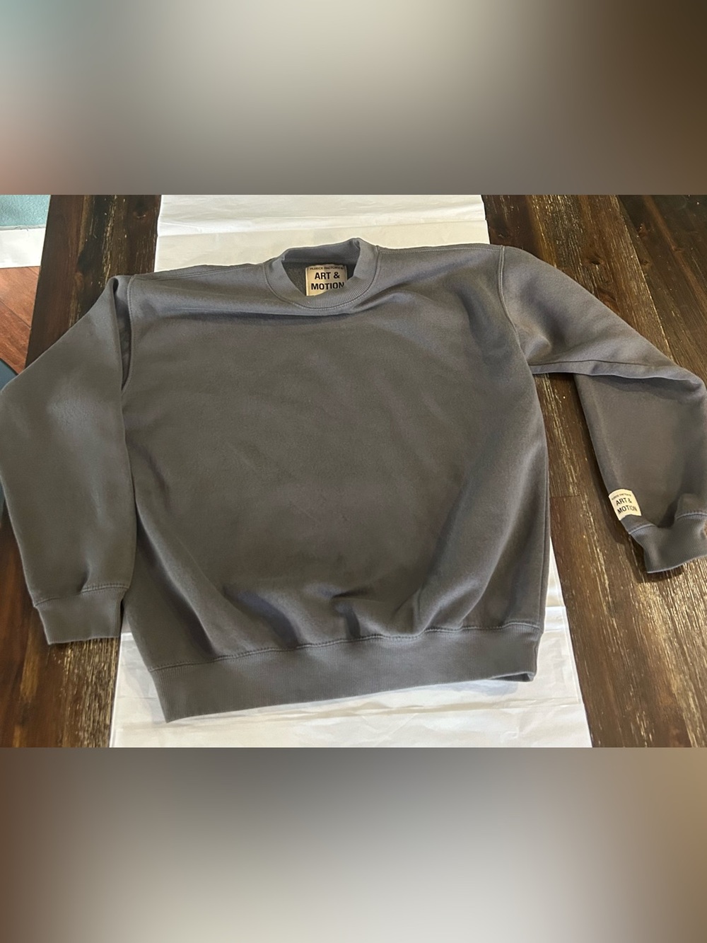 Art & Motion sweatshirt